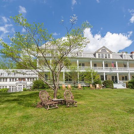 Grand Old Lady Hotel Уэйнсвилл Экстерьер фото